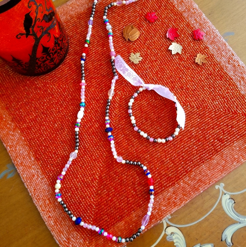 Handmade necklace and bracelet